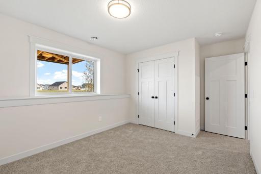 36-web-or-mls-602 Grouse Way-36.jpg