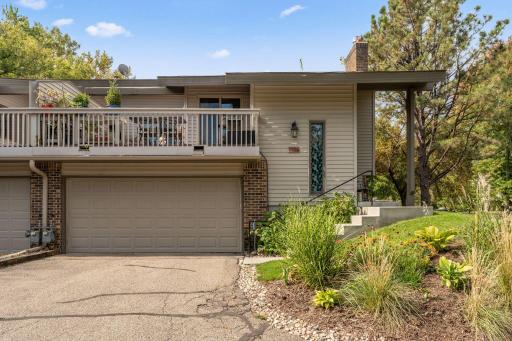 9529 Hartford Circle, Eden Prairie, MN 55347