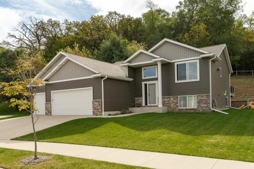 6766 Gaillardia Drive NW, Rochester, MN 55901