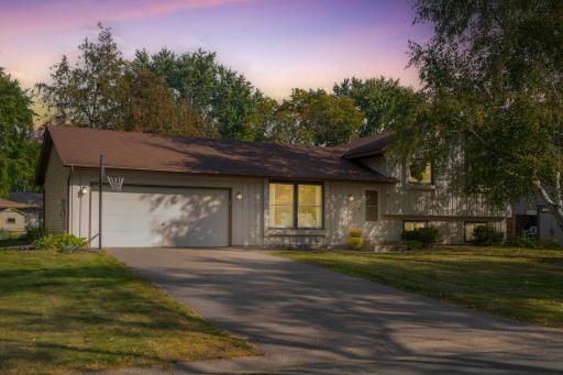10332 108th Avenue N, Maple Grove, MN 55369