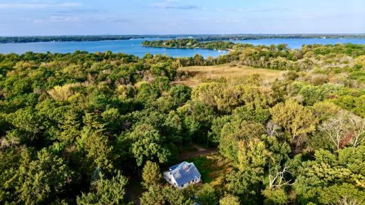 1810 Moccasin Avenue, Mahtomedi, MN 55115