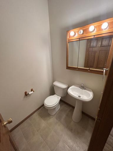 408 Main Avenue N, Thief River Falls, MN 56701