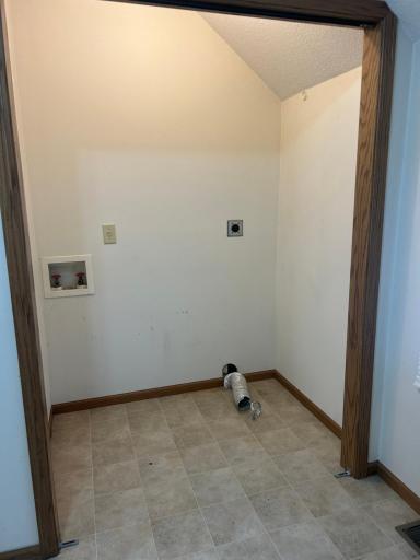 408 Main Avenue N, Thief River Falls, MN 56701