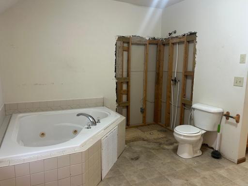 408 Main Avenue N, Thief River Falls, MN 56701