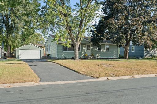 7720 61st Avenue N, New Hope, MN 55428