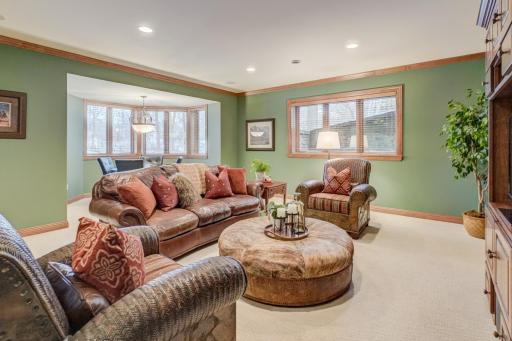 7 Bent Tree Court, Saint Paul, MN 55127