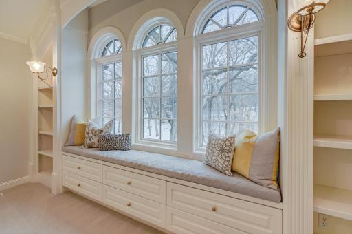 7 Bent Tree Court, Saint Paul, MN 55127