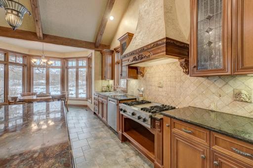 7 Bent Tree Court, Saint Paul, MN 55127
