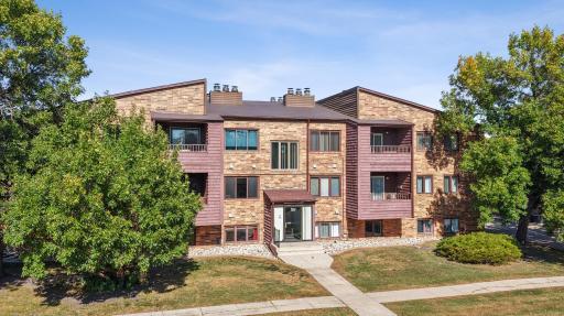 3253 17th Avenue S, 101, Fargo, ND 58103