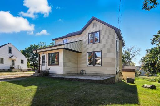 611 NE Mineral Sp Road, Owatonna, MN 55060