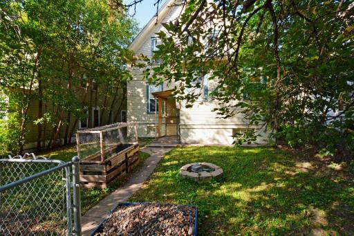 2906 Bryant Avenue N, Minneapolis, MN 55411