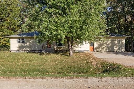 6914 1st Street N, Moorhead, MN 56560