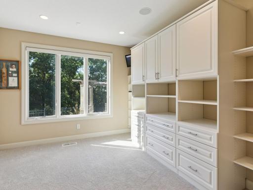 10683 Sonoma Ridge, Eden Prairie, MN 55347