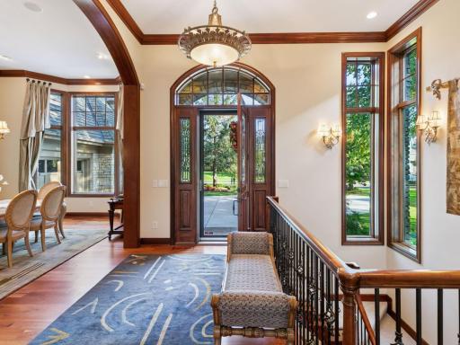 10683 Sonoma Ridge, Eden Prairie, MN 55347