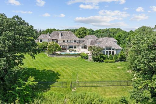 16-web-or-mls-1492 Hunter Dr-17.jpg