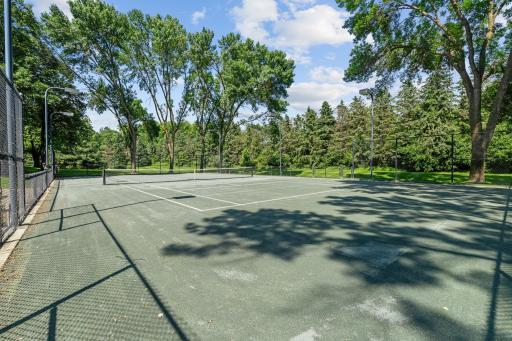 12-web-or-mls-1492 Hunter Dr-13.jpg