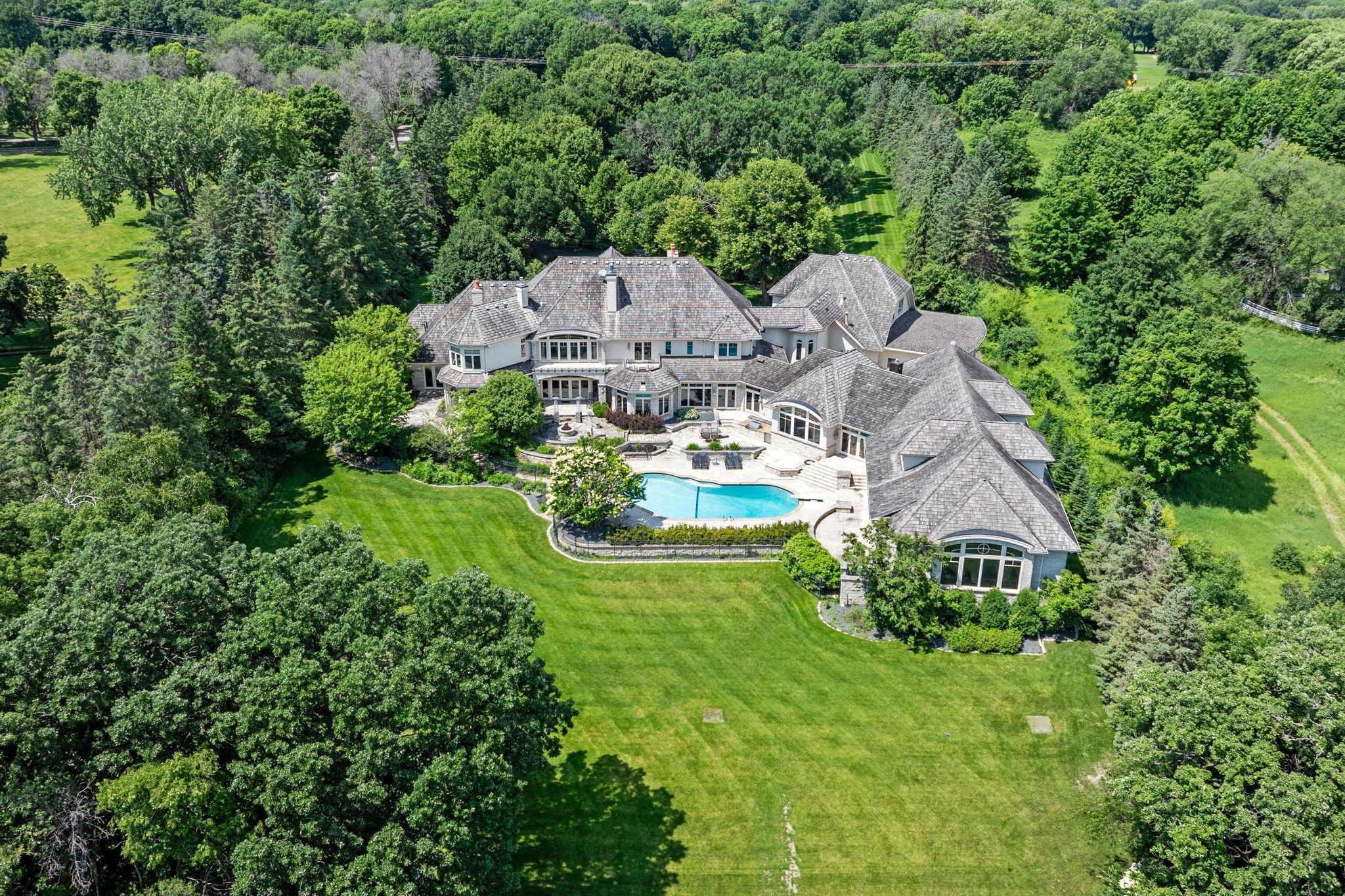 15-web-or-mls-1492 Hunter Dr-16.jpg