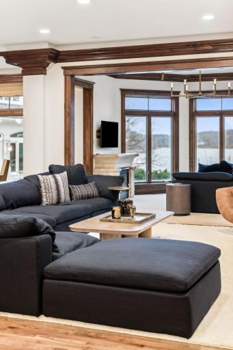 70-web-or-mls-1492 Hunter Dr-70.jpg