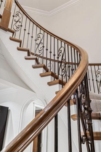 37-web-or-mls-1492 Hunter Dr-37.jpg