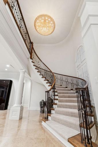 36-web-or-mls-1492 Hunter Dr-36.jpg