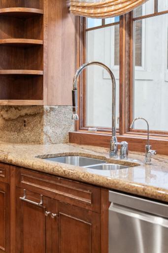 87-web-or-mls-1492 Hunter Dr-87.jpg