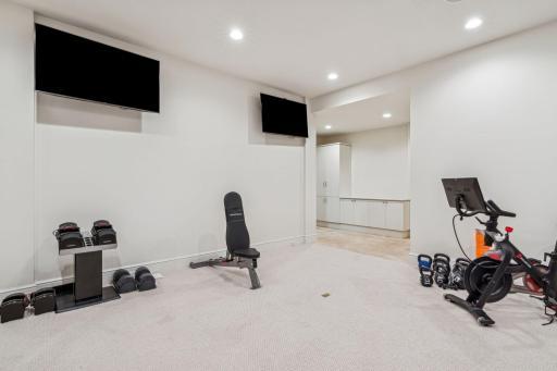 145-web-or-mls-1492 Hunter Dr-145.jpg