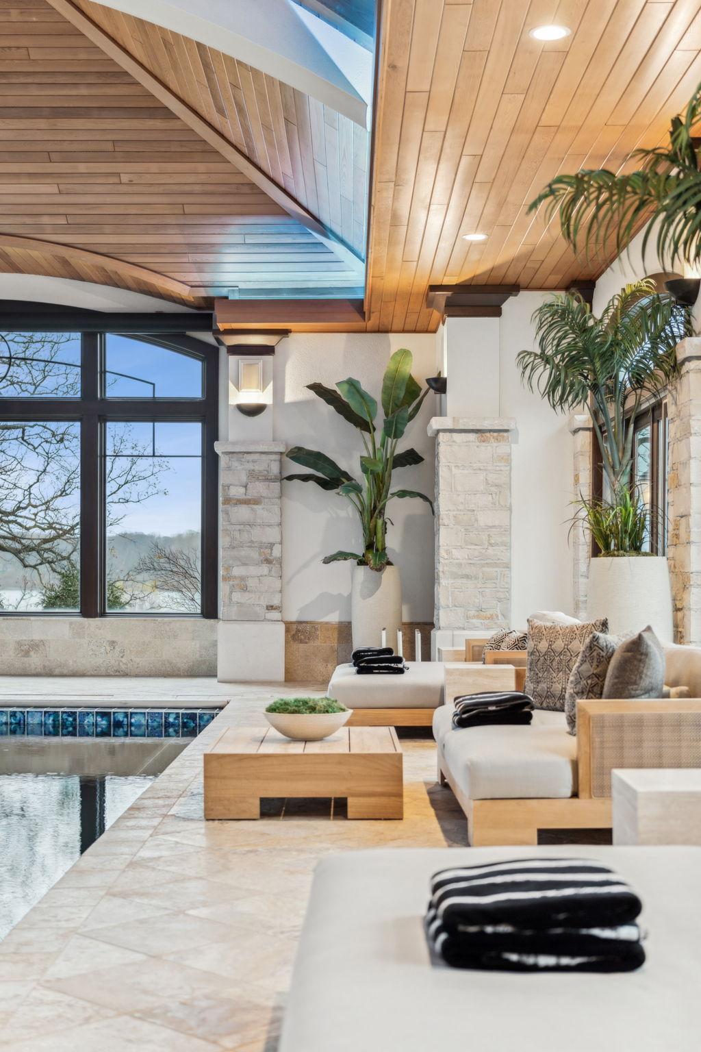 125-web-or-mls-1492 Hunter Dr-125.jpg