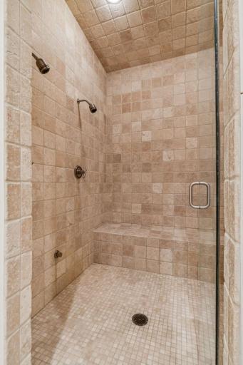 147-web-or-mls-1492 Hunter Dr-147.jpg