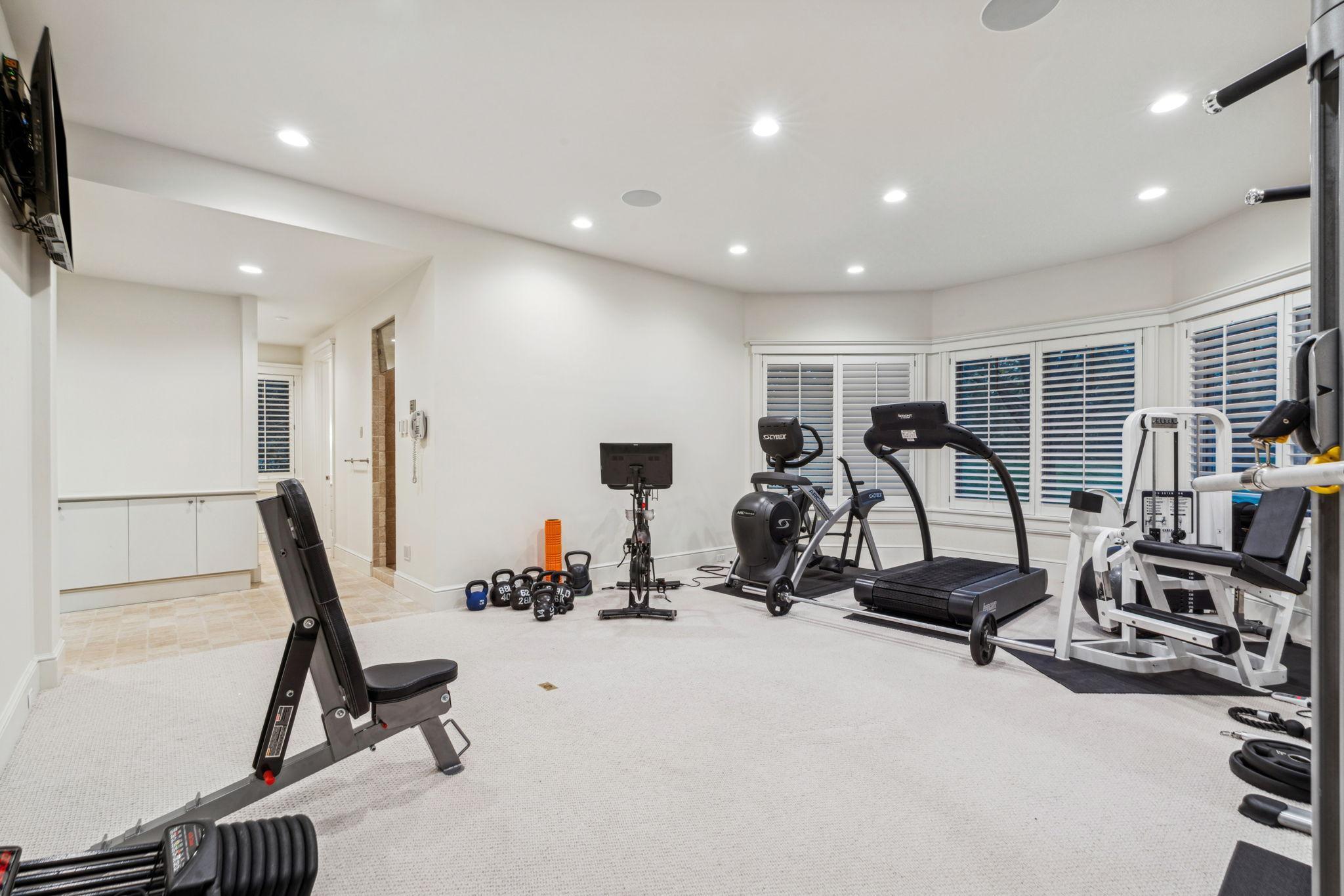 143-web-or-mls-1492 Hunter Dr-143.jpg