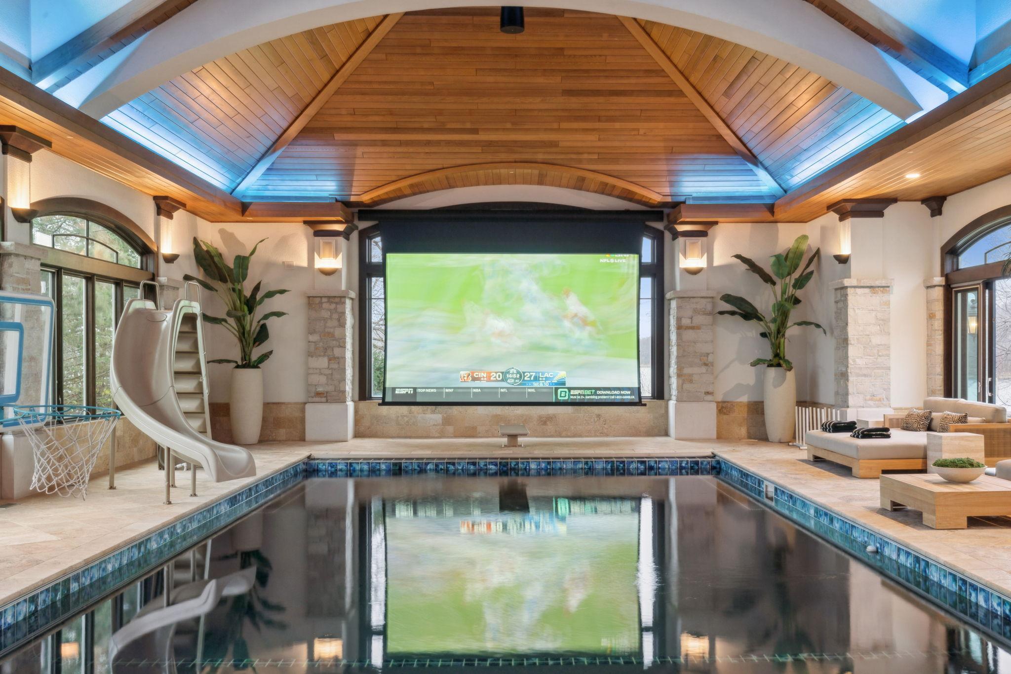 108-web-or-mls-1492 Hunter Dr-108.jpg