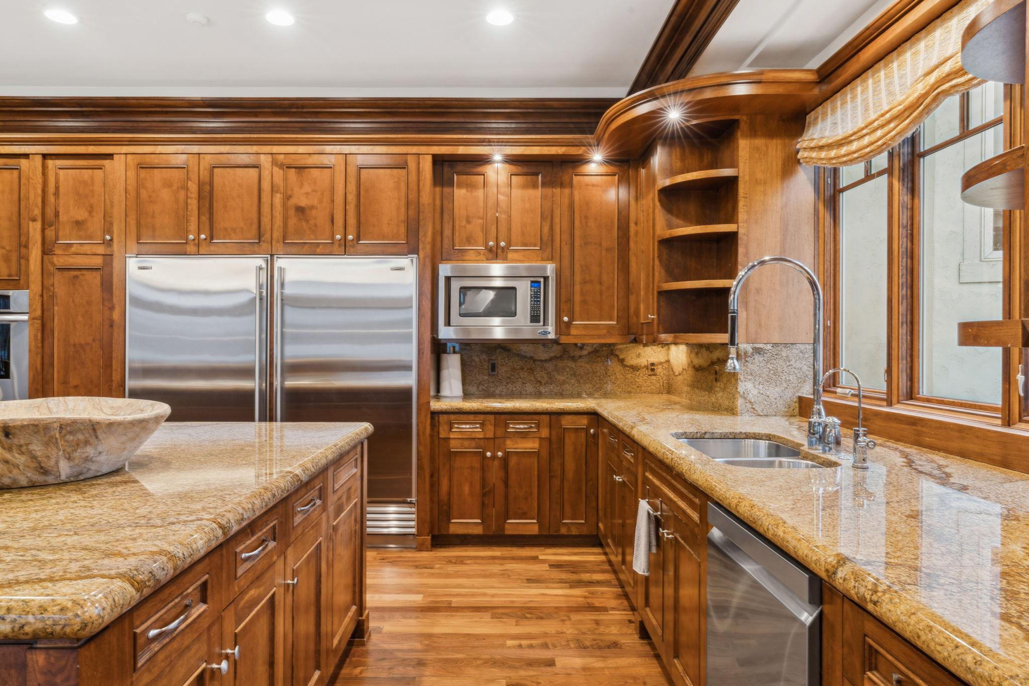 80-web-or-mls-1492 Hunter Dr-80.jpg