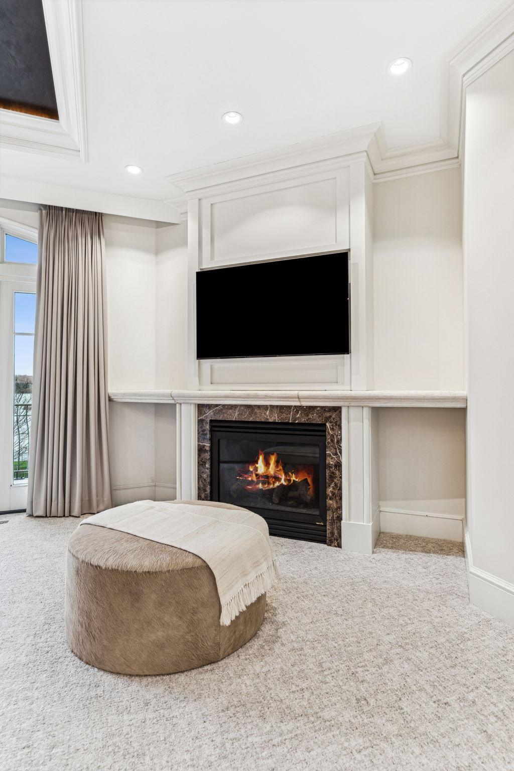 174-web-or-mls-1492 Hunter Dr-174.jpg