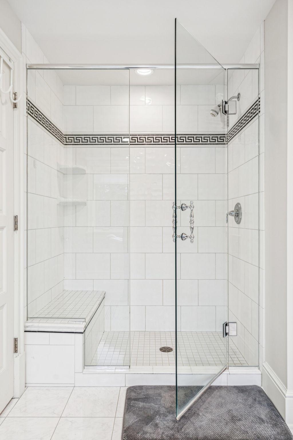 202-web-or-mls-1492 Hunter Dr-202.jpg