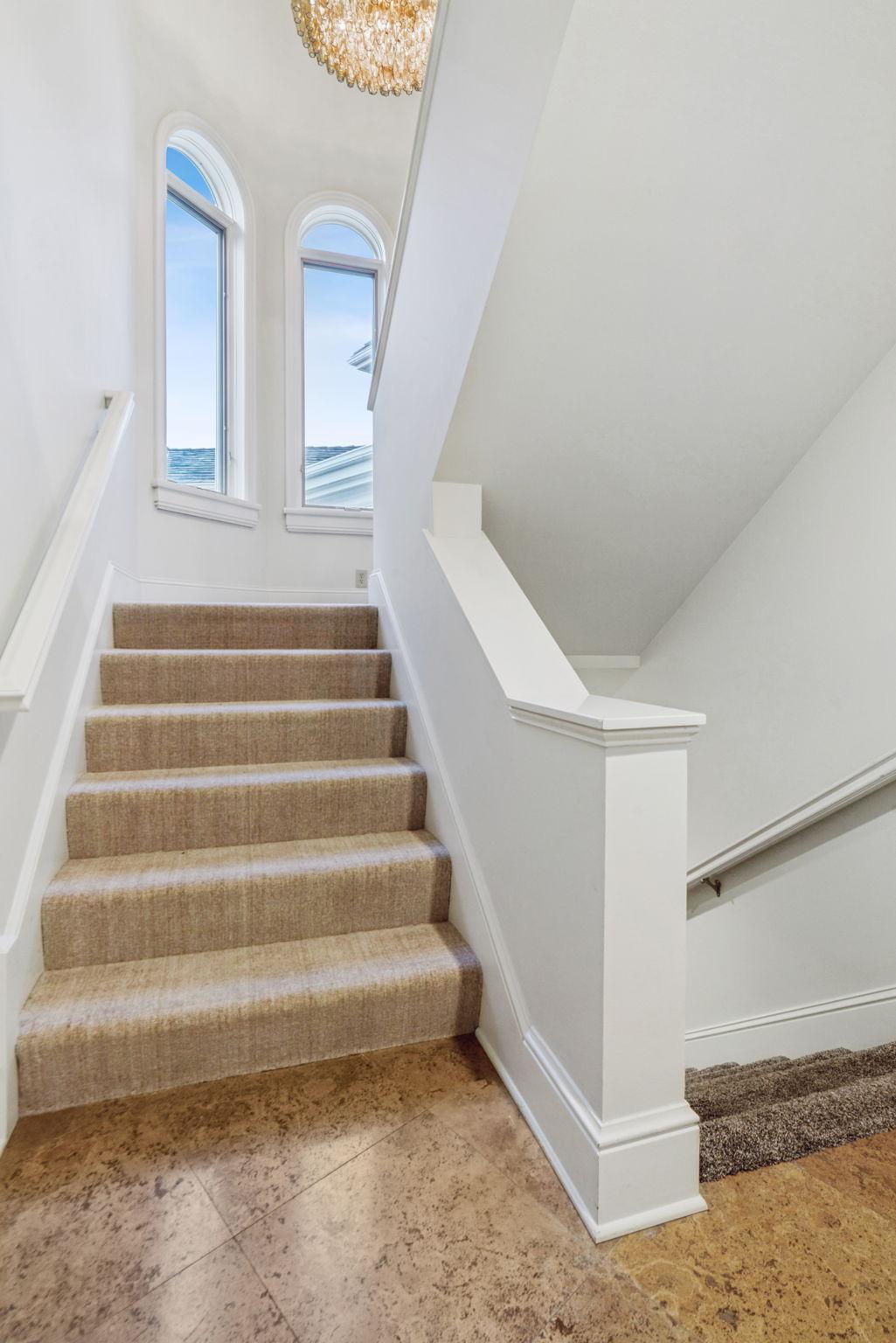 221-web-or-mls-1492 Hunter Dr-221.jpg