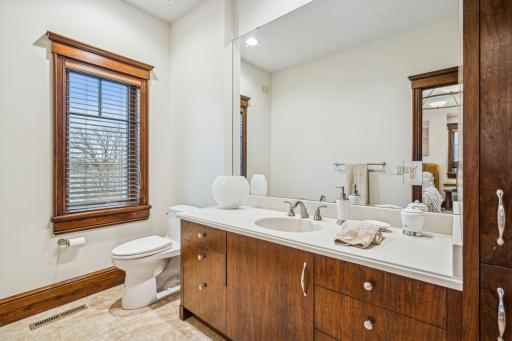 182-web-or-mls-1492 Hunter Dr-182.jpg