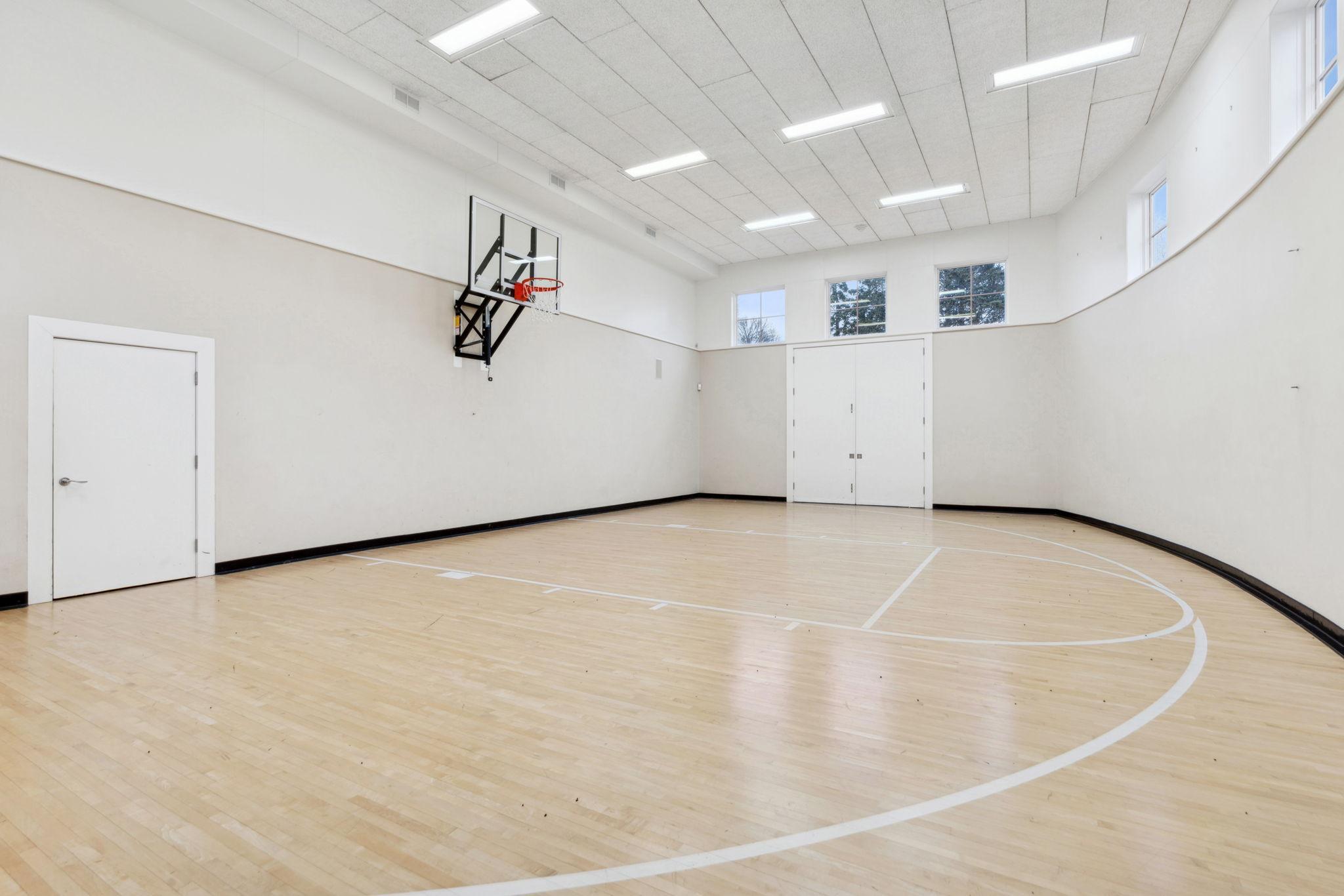 214-web-or-mls-1492 Hunter Dr-214.jpg