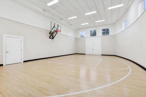 214-web-or-mls-1492 Hunter Dr-214.jpg