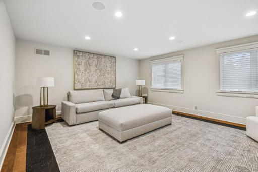 194-web-or-mls-1492 Hunter Dr-194.jpg