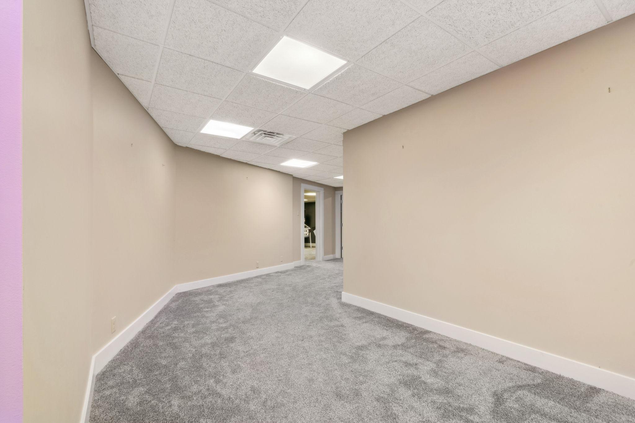 210-web-or-mls-1492 Hunter Dr-210.jpg