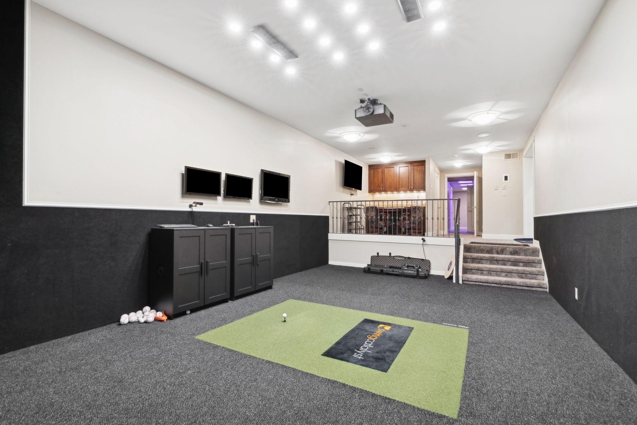 220-web-or-mls-1492 Hunter Dr-220.jpg