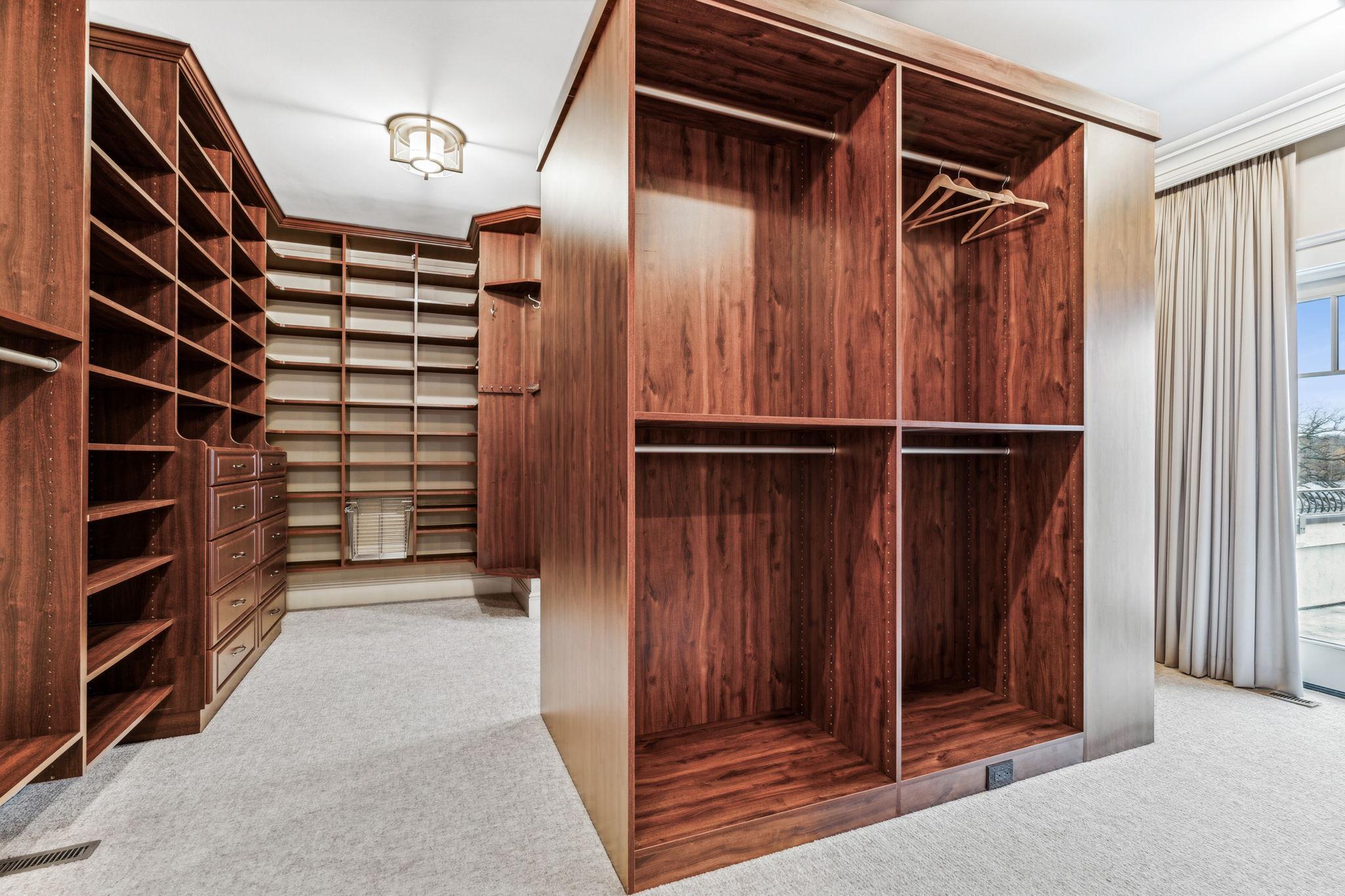 176-web-or-mls-1492 Hunter Dr-176.jpg