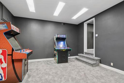 207-web-or-mls-1492 Hunter Dr-207.jpg