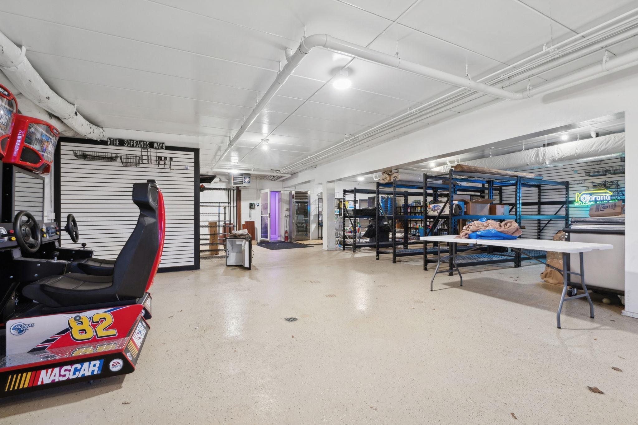 212-web-or-mls-1492 Hunter Dr-212.jpg