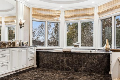 163-web-or-mls-1492 Hunter Dr-163.jpg