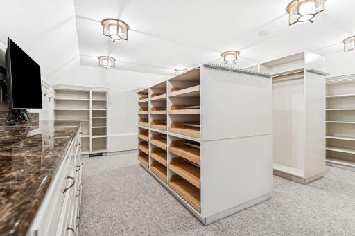 168-web-or-mls-1492 Hunter Dr-168.jpg