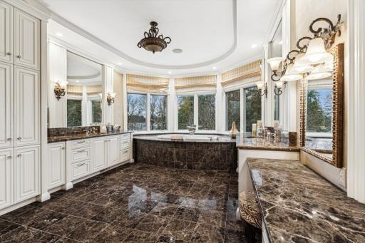 162-web-or-mls-1492 Hunter Dr-162.jpg