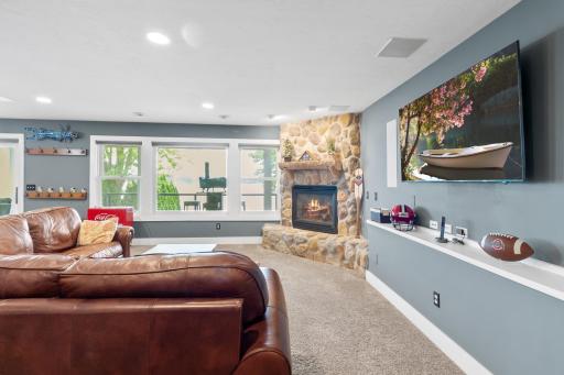 3856 Green Heights Trail SW, Prior Lake, MN 55372