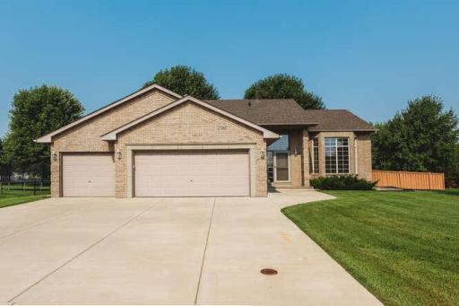 17583 Foxboro Ln Farmington MN-small-001-012-Exterior Front-666x444-72dpi.jpg