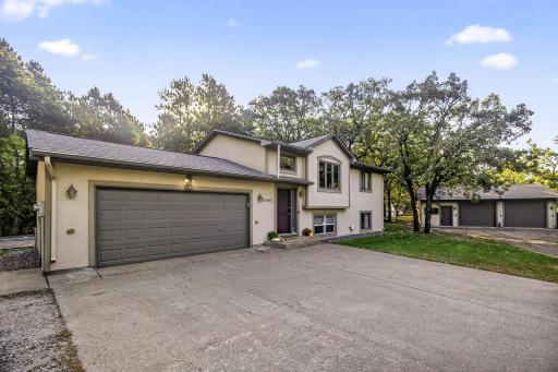26483 W Timberhill Road, Zimmerman, MN 55398