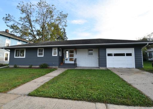 501 W 5th Street, Zumbrota, MN 55992